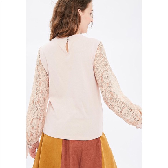 Blush Lace Sleeves Round Neck Top - Picture 3 of 7